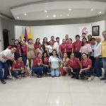 Una foto que muestra al grupo de participantes del curso de habilidades gerenciales, impartido por la Universidad Piloto de Colombia, Seccional del Alto Magdalena.