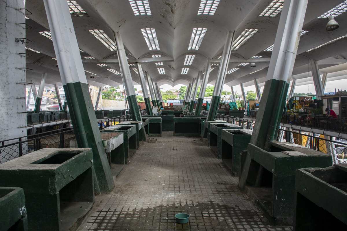 Una fotografía del segundo piso de la 3.° Grupo Focal de la Plaza de Mercado Leopoldo Rother de Girardot.